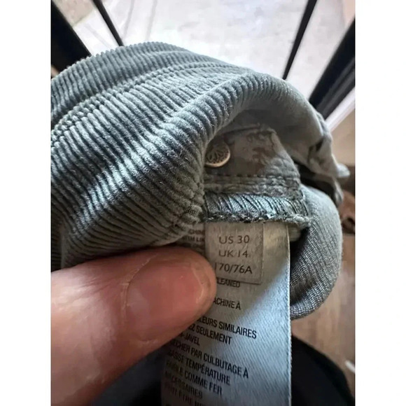 We The Free Women Gray Straight Leg Belt Looped Button Fly Corduroy Pant Size 30 - Picture 7 of 10